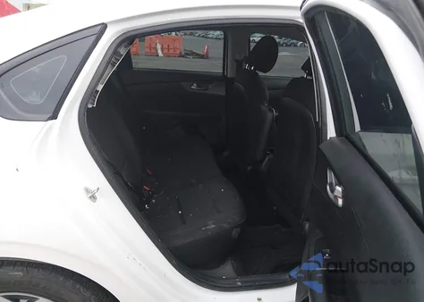 2021 Kia Forte Lxs из США, поврежденный, VIN 3KPF24AD7ME269106